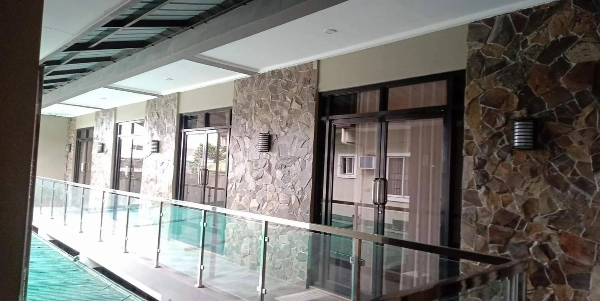 *** Hotel Regal425 Condotel Angeles Philippines